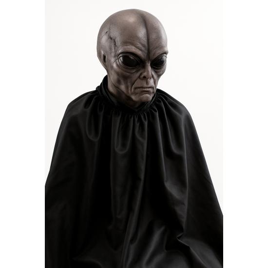 máscara de látex extraterrestre con solapa de cartón